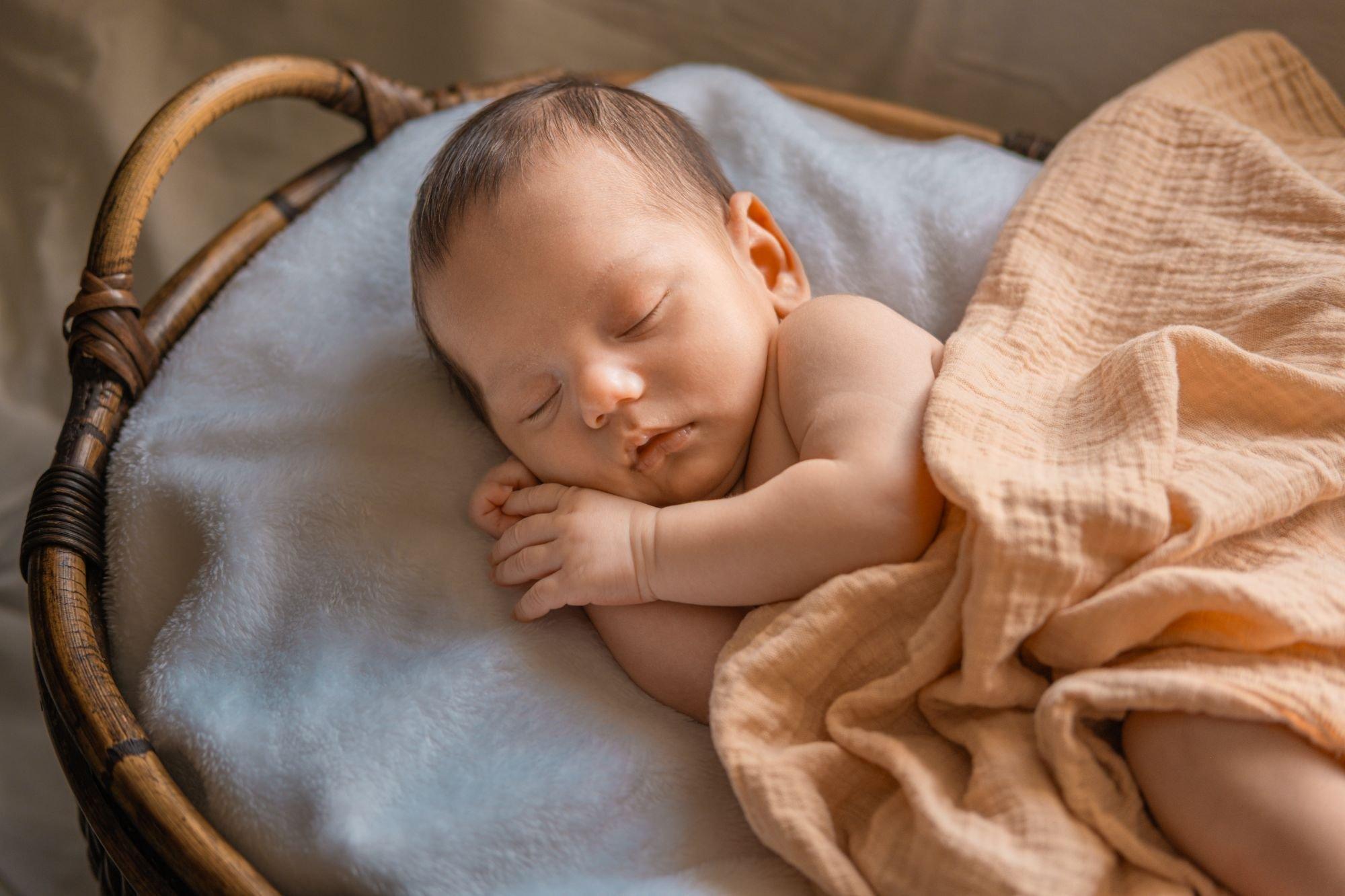 carousel-hero-element image-5